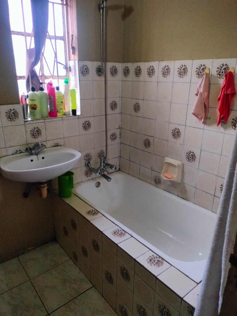 2 Bedroom Property for Sale in Bridgetown Western Cape